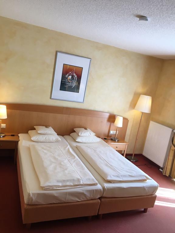 Businesshotel Heilbronn- Biberach Exteriör bild
